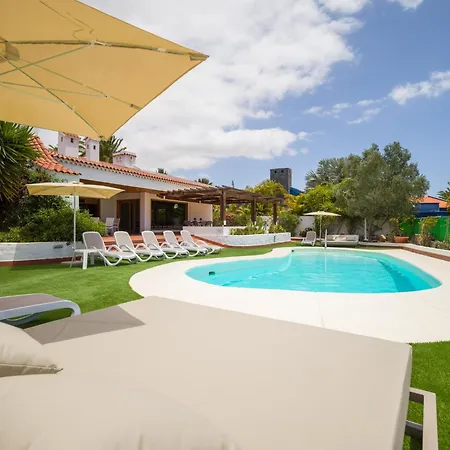 With Heated Pool In Gran Canaria *