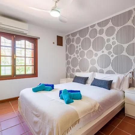 木屋 With Heated Pool In Gran Canaria