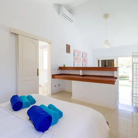 木屋 With Heated Pool In Gran Canaria *
